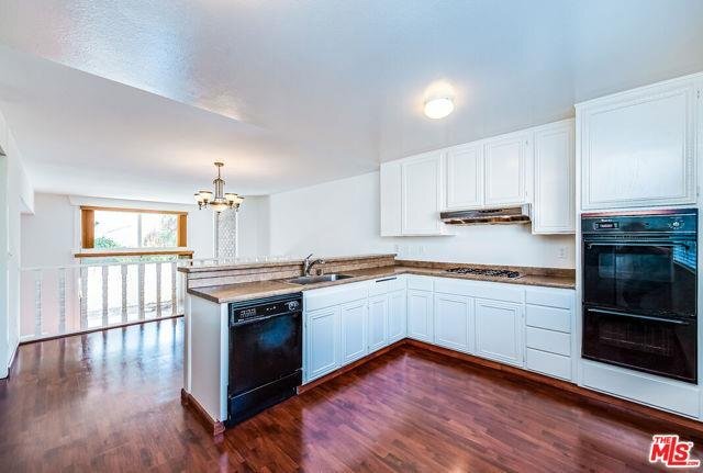 Building Photo - 4820 1/2 McConnell Avenue, Los Angeles, CA...