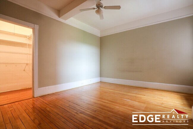 Foto del edificio - 1070 Beacon St