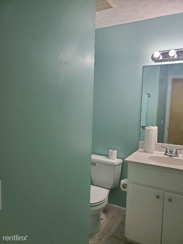 Foto del edificio - 2 br, 2 bath Townhome - 2519 Oak Street