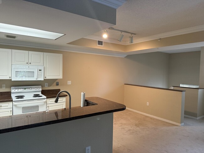 Building Photo - 2806 Veronia Dr