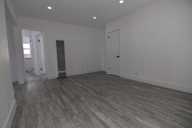 Foto del edificio - 2619 West Blvd