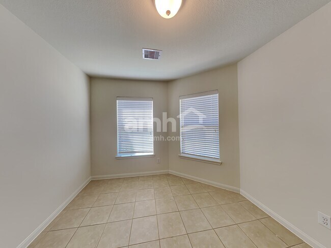 Foto del edificio - 22422 Bauer Canyon Dr