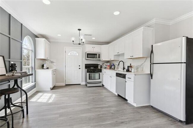 Building Photo - Single Family home in Gentily