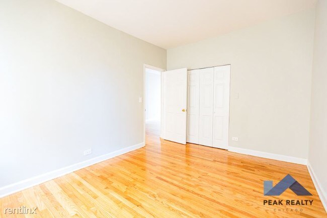 Building Photo - 2 br, 1 bath Apartment - 2148 N Central Ave