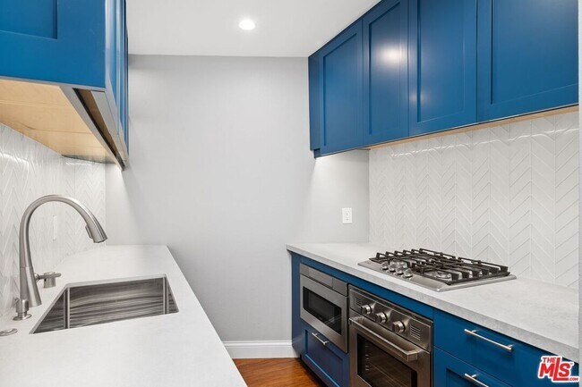 Foto del edificio - 2045 4th St
