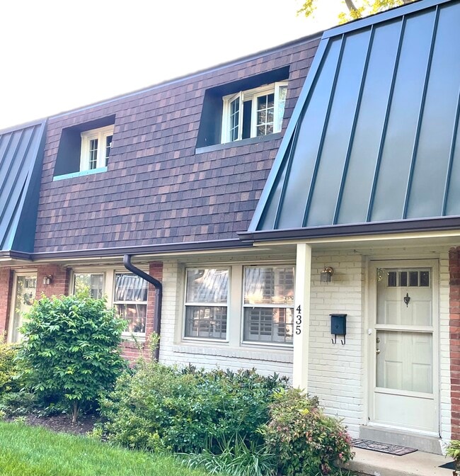 435 James Ct Unit 58, Falls Church, VA 22046 Condo for Rent in Falls