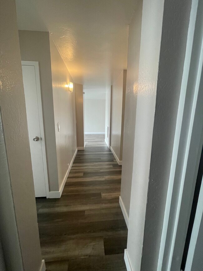 Marymount Manor Apartments 1405 Marshall St Redwood City, CA