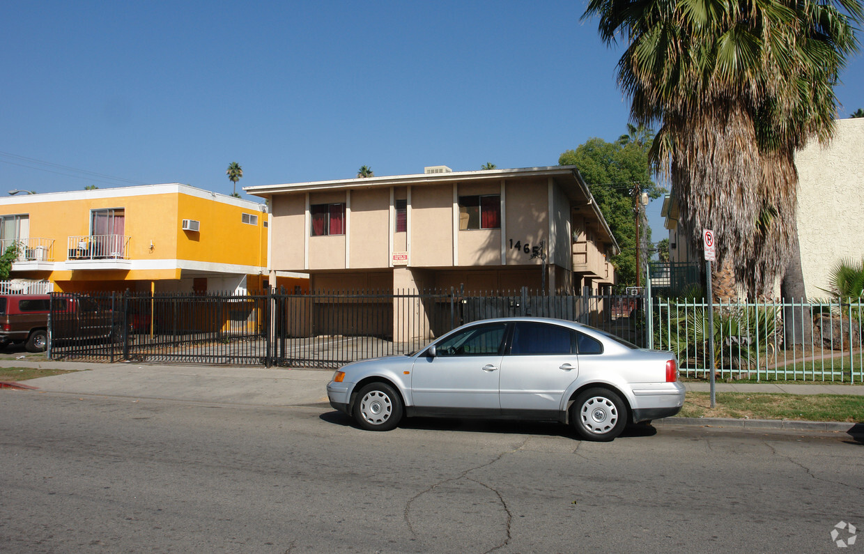 Building Photo - 14655 Delano St