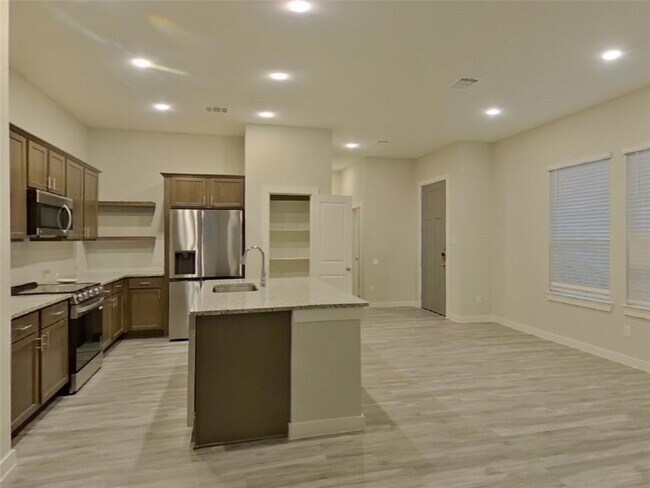 Building Photo - 4928 San Fabiano Ct