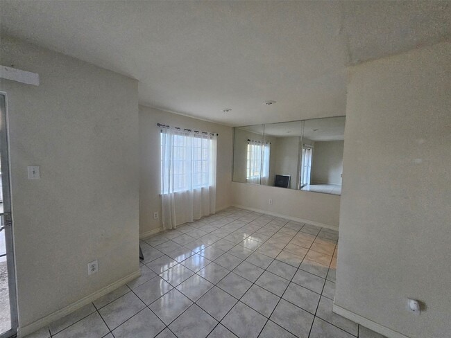 Foto del edificio - 7900 Westheimer Rd