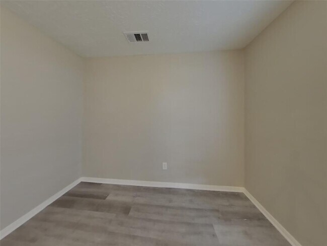 Foto del edificio - 14811 Cypress Ridge Dr