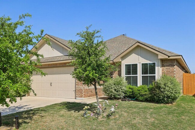 Foto del edificio - 108 Bright Star Ln