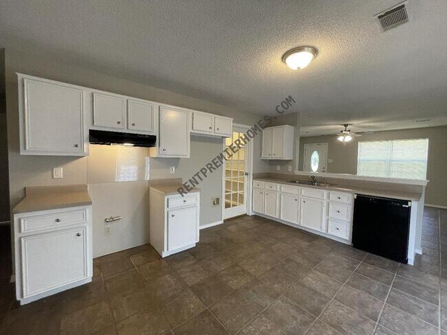 Foto del edificio - 1117 Troy Dr