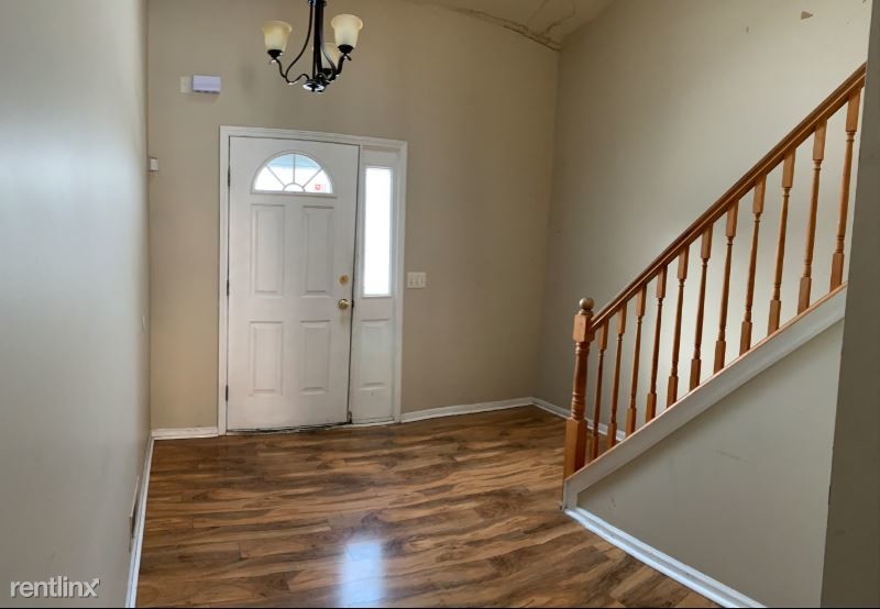 Building Photo - 3 br, 2.5 bath Townhome - 9 Sassafras Dr