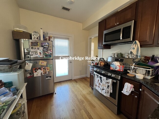 Foto del edificio - 547 Washington St