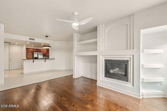 Foto del edificio - 5450 E Deer Valley Dr