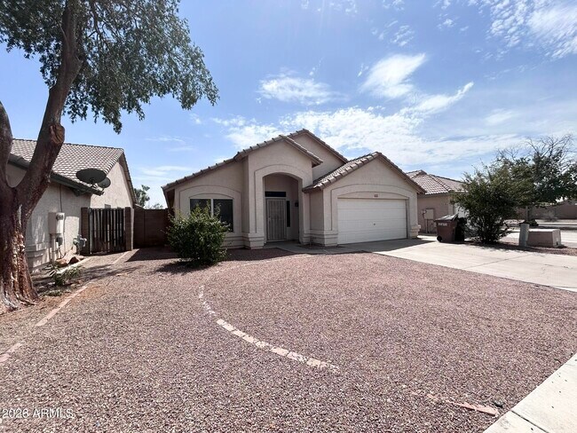 Foto del edificio - 7561 W Cameron Dr
