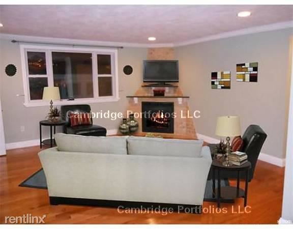 Building Photo - 30 Glen St