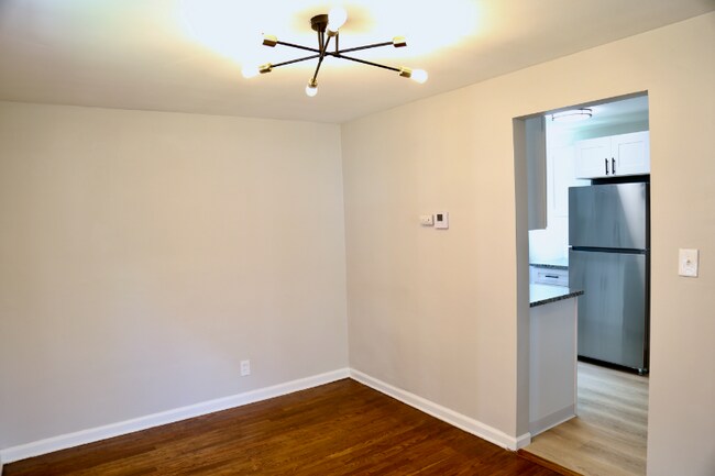 4046 Okalona Rd Unit 4048 South Euclid OH 44121 Apartments com 4046 Okalona Rd Unit 4048 South Euclid OH 44121 Apartments com