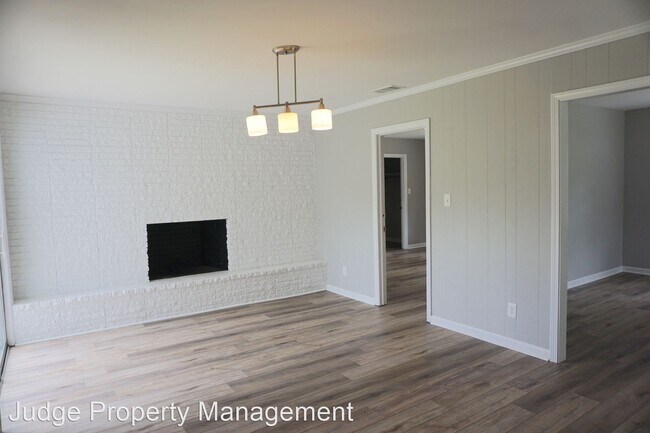 Foto del edificio - 5 br, 3.5 bath House - 3110 Whatley Ave