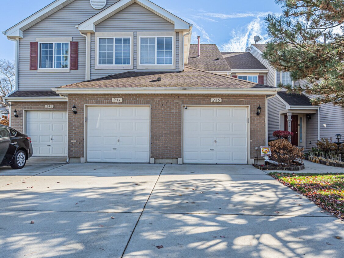 Foto principal - 239 Camel Bend Ct