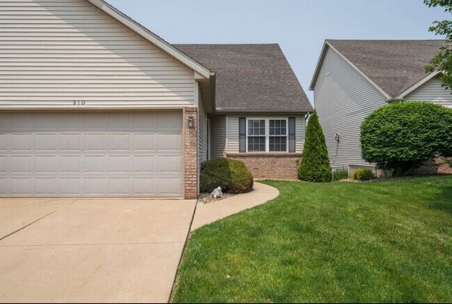 Entrance - 510 Beechwood Ct