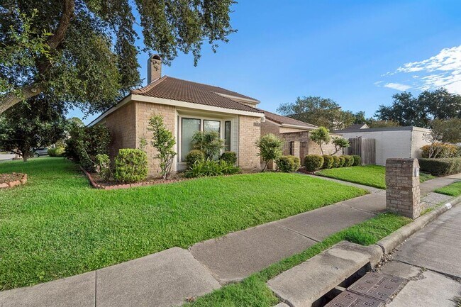 Foto del edificio - 14226 Woodnook Dr