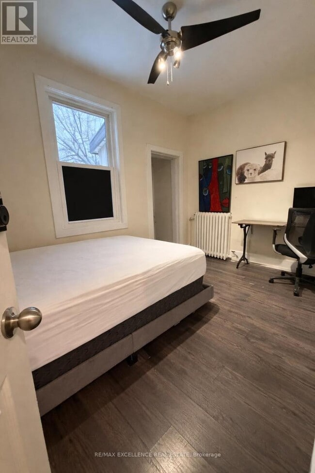 Photo du bâtiment - 395 Aberdeen Ave