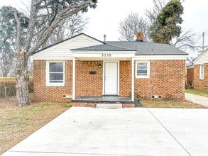 Building Photo - 2528 W I 44 Service Rd