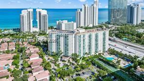 Foto del edificio - 19370 Collins Ave