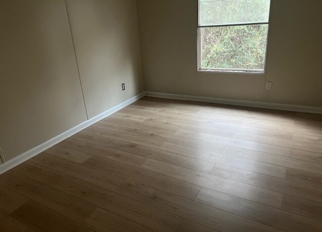 Building Photo - 677 Patillo Rd