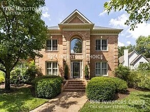 Building Photo - 704 Millstone Ln