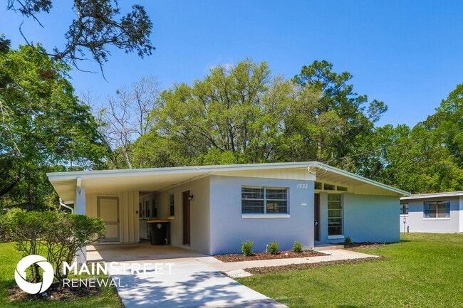 Building Photo - 1032 Busac Ave