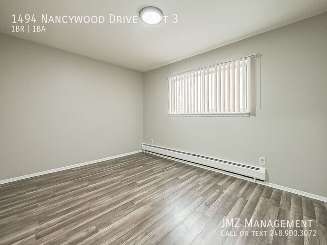 Foto del edificio - 1494 Nancywood Dr