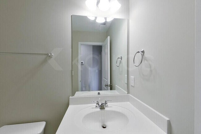 Building Photo - 464 Narrow Brg Ct