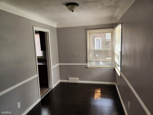 Foto del edificio - 3 br, 1 bath House - 13994 Rutherford St
