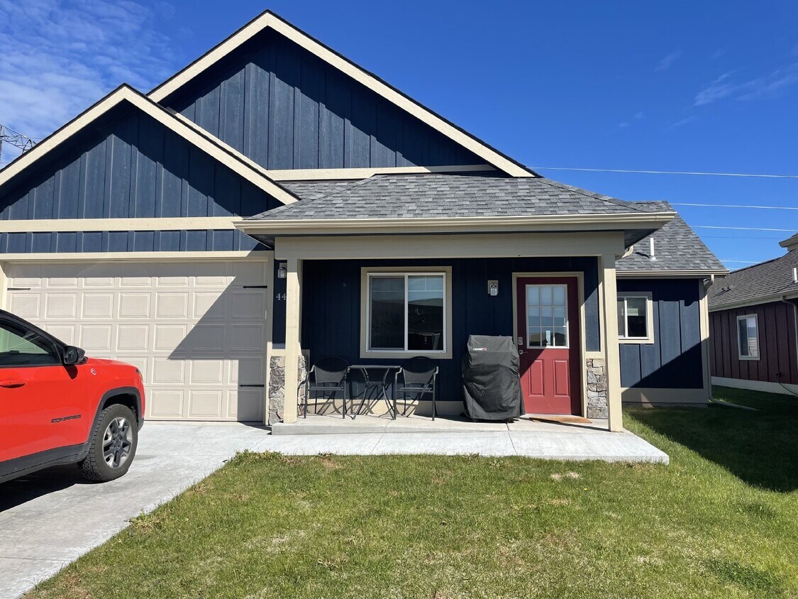 441 Hollyhock Ln, Kalispell, MT 59901 Room for Rent in Kalispell, MT