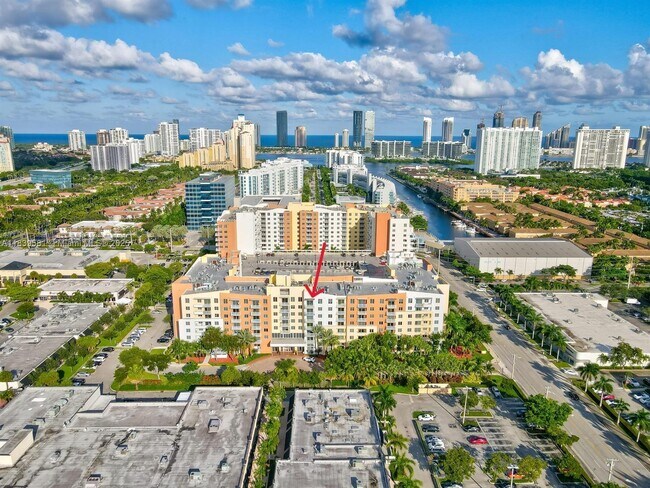 Foto del edificio - 2775 NE 187th St
