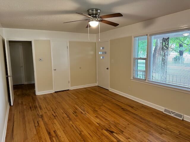 Building Photo - 412 E Horah St