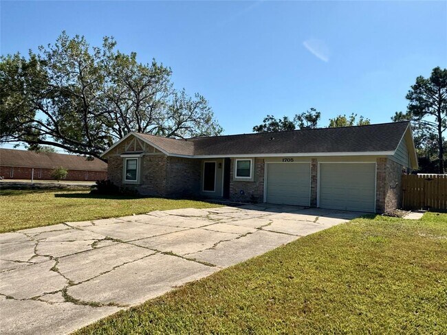 Building Photo - 1705 Parkcrest St