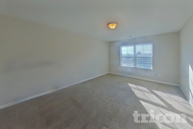 Building Photo - 312 Winston Ln