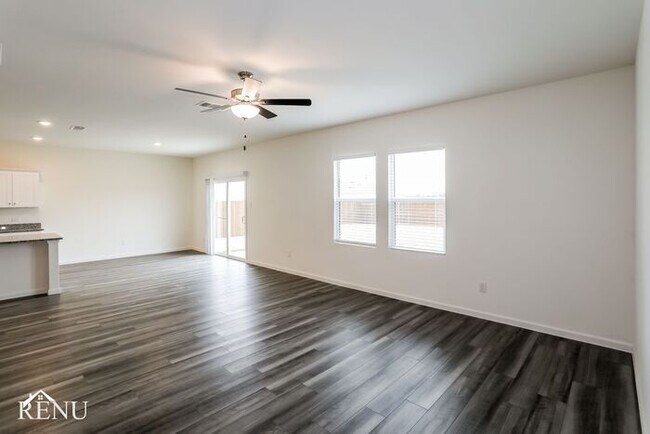 Building Photo - 1616 Ancer Wy