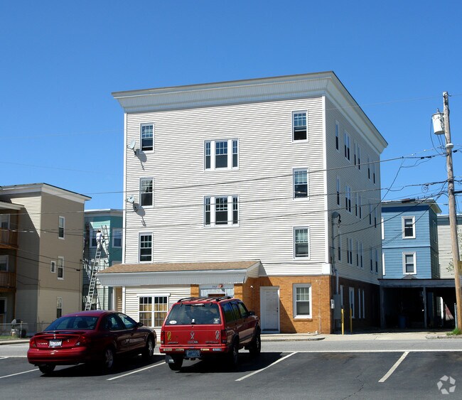 Foto del edificio - 542 Privilege St