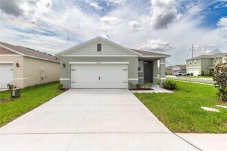 Building Photo - 3302 Pine Lily Ave