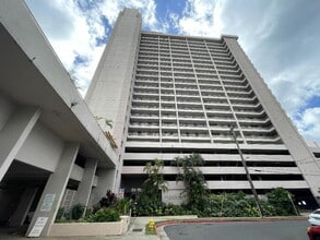 Building Photo - 1848 Kahakai Dr