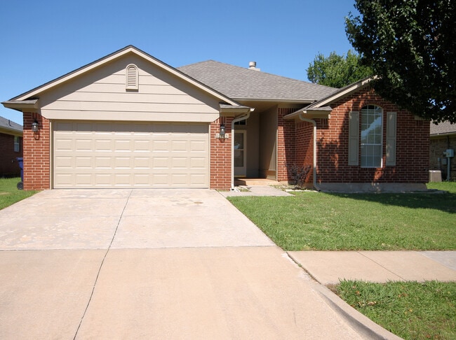 FRONT - 16405 Osceola Trl