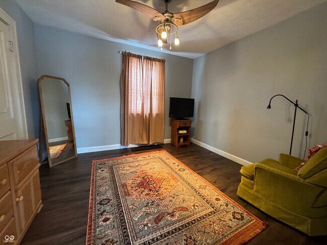 Building Photo - 6186 Evanston Ave