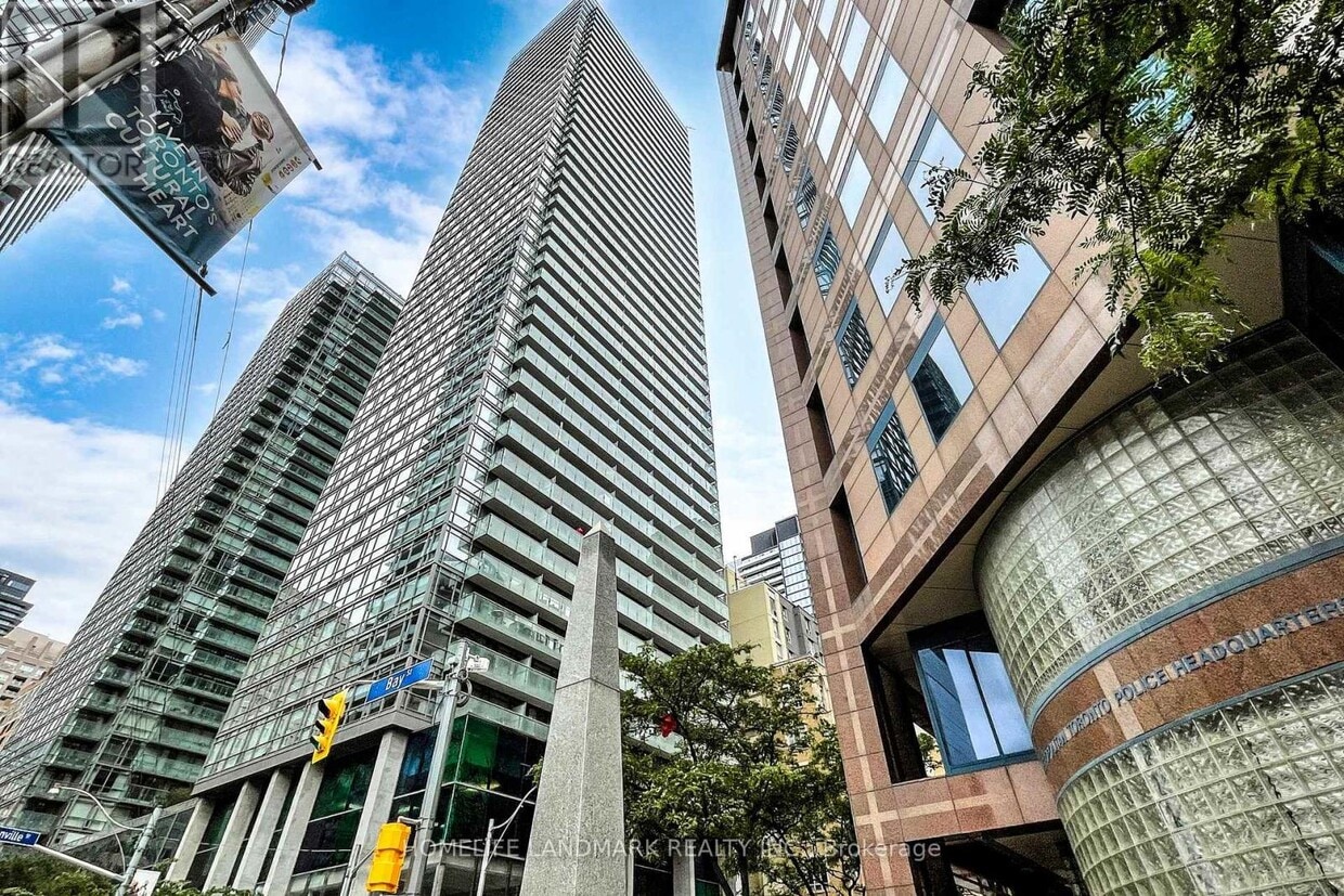 Photo principale - 38-838 Grenville St