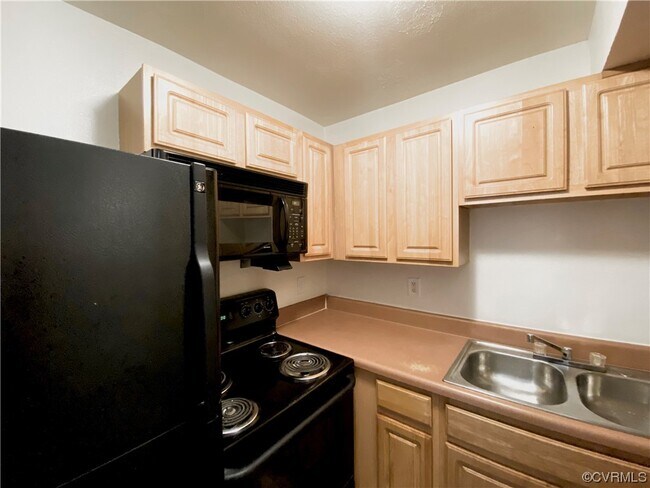 Foto del edificio - 3510 E Richmond Rd