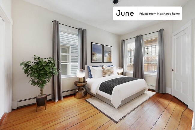 Building Photo - Room in Shared 4 bed/1 bath home